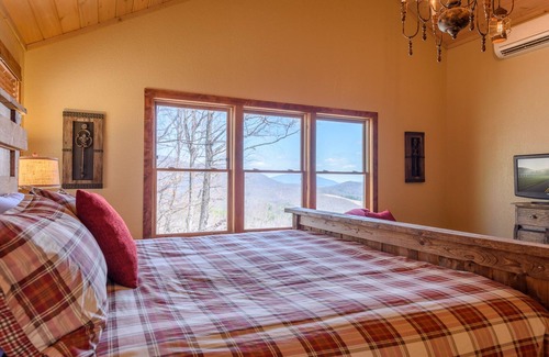 Todd Casa | 3BR / 3. 5BA Luxury Mountain Home con magníficas vistas, jacuzzi, mesa de billar, suites King, acabados de lujo