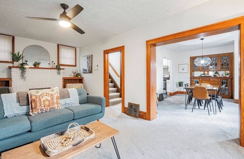 Firestone Park Casa | Unwind at a Retreat Haven