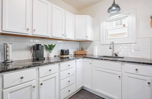 Firestone Park Casa | Unwind at a Retreat Haven