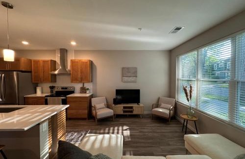 Roosevelt Casa | Unwind in Style at Fargo's Hidden Gem! #102