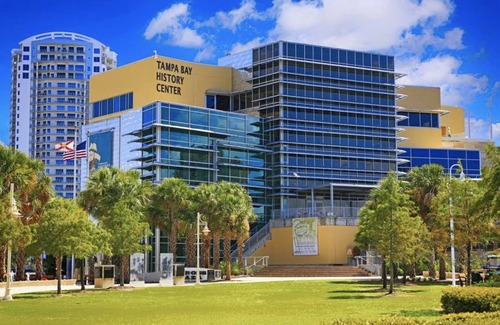 Downtown Tampa Hotel | Unwind in Style: Experience Downtown Tampa's Finest Stay! 3 Rooms