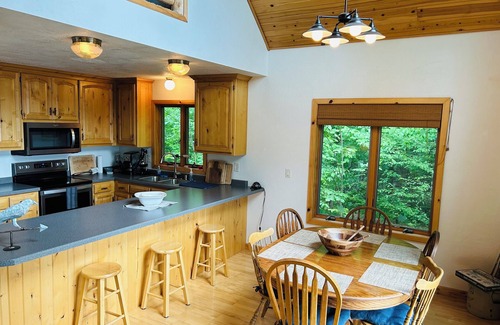 Deerbrook Cabaña | Up North Cottage on Summit Lake! Pontoon negotiable!!