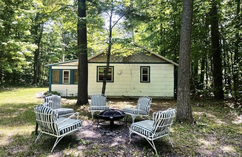 Carp Lake Cabina | Up North No Worries! -Close to Mackinac Island