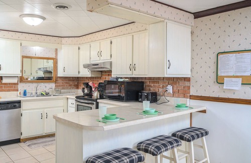 Rumely Casa | UP Sunrise Cottages #1 - Family Friendly Resort