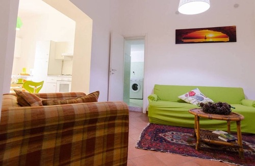 Coste Villa | Hasta 6 personas- Piscina- BBQ- jardín- estacionamiento- Wi-Fi por "SunTripSicily"