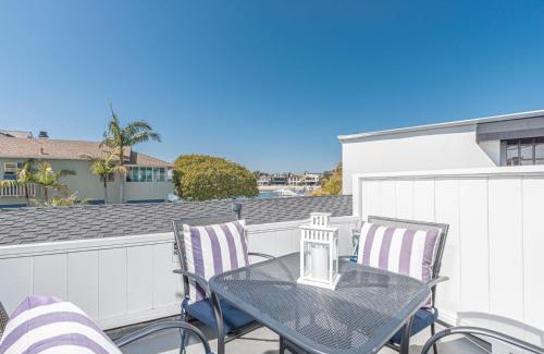 Balboa Island Casa | Updated 1Br Bayfront Cottage W Deck In Quiet Balboa Island By Beachview Rentals