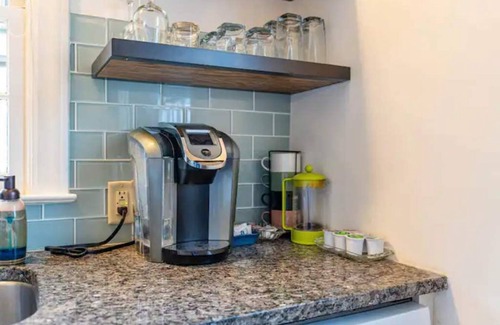 Winston - Salem Casa | Updated 1BR cottage on private acre+ lot