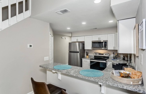 Northeast Pensacola Condominio | Updated 2 bed/2 bath Condo-Great, Central Location