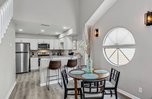 Northeast Pensacola Condominio | Updated 2 bed/2 bath Condo-Great, Central Location
