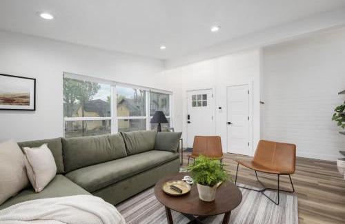 Ogden Apartamento | Updated 2BR 1BA Flat Steps from 25th Street Fun