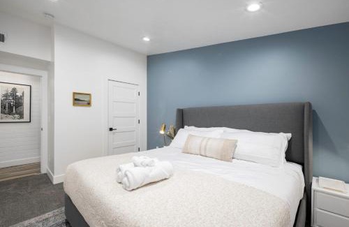 Ogden Apartamento | Updated 2BR 1BA Flat Steps from 25th Street Fun