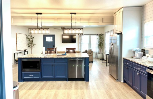 Tyler Casa | Updated 3 bed 2 bath! Walking distance to TJC, UT and Christus hospital.