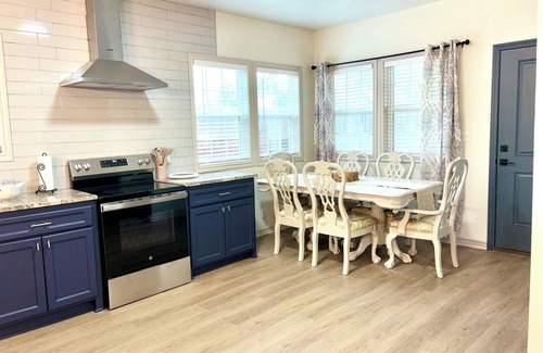Tyler Casa | Updated 3 bed 2 bath! Walking distance to TJC, UT and Christus hospital.