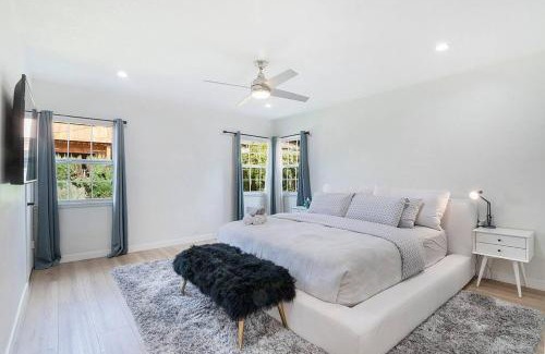 Faircrest Heights Casa | Updated 3-Bedroom LA Home with Backyard, BBQ & Family-Friendly Amenities