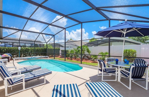 Lake Berkley Casa | Updated 5/3 in Lake Berkley , South Facing Pool, Game Room, Family Friendly