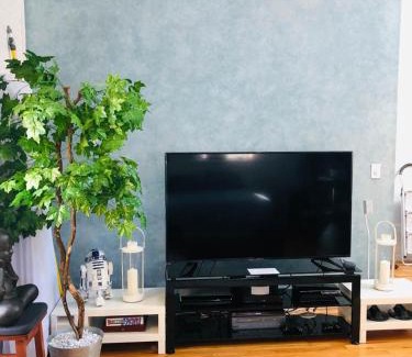 North Bergen Apartamento | UPDATED Amazing Bi -Level Condo minutes from water views of New York City
