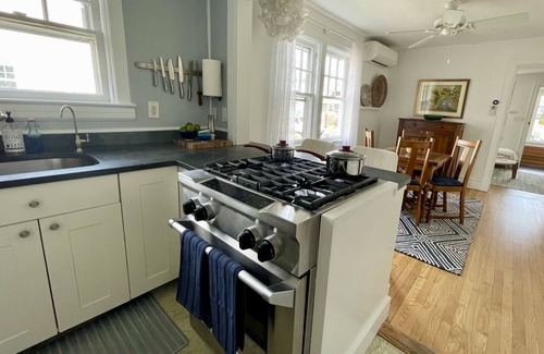 Lake Como Casa | Updated, Beachy Four-Bedroom Home 0.6 Miles to Beach