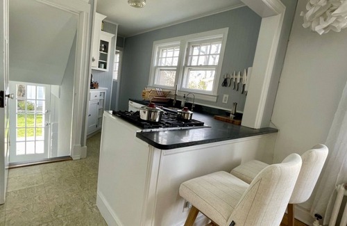 Lake Como Casa | Updated, Beachy Four-Bedroom Home 0.6 Miles to Beach