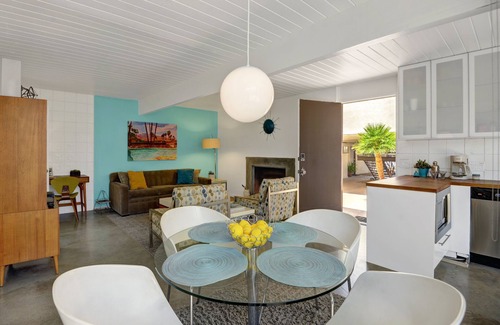 Twin Palms Condominio | Updated Bungalow Condo located at the Famous Ocotillo Lodge
