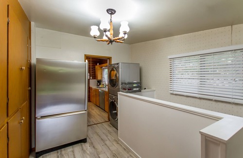 Cultus Lake Cabina | Cabaña de madera estilo antiguo para unas vacaciones familiares en el lago