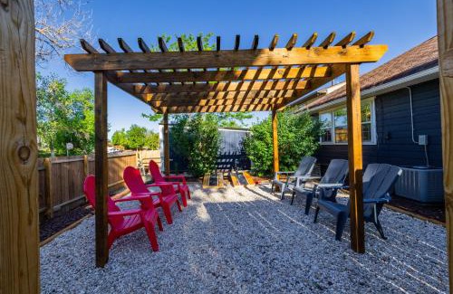 Casper Casa | Updated Central Cottage