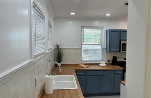Belmont Cragin Casa | Updated Chicago Bungalow on a Beautiful and Calm Neighborhood Greenway Boulevard