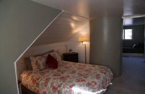 River Heights Apartamento | Updated Cottage 3 Bedroom Home With Game Room