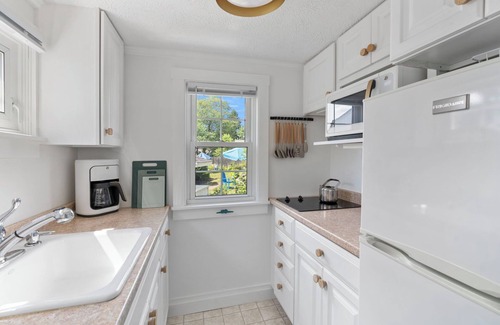 Pine Point Cabaña | Updated Cottage - Steps to Pine Point Beach!