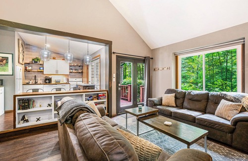 Bellaire Condominio | Updated Cozy Cabin w/ Loft at Schuss Mountain w/Resort Privileges