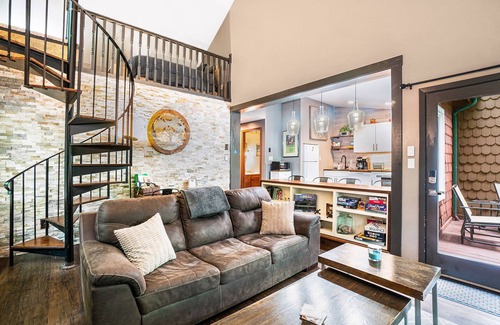 Bellaire Condominio | Updated Cozy Cabin w/ Loft at Schuss Mountain w/Resort Privileges