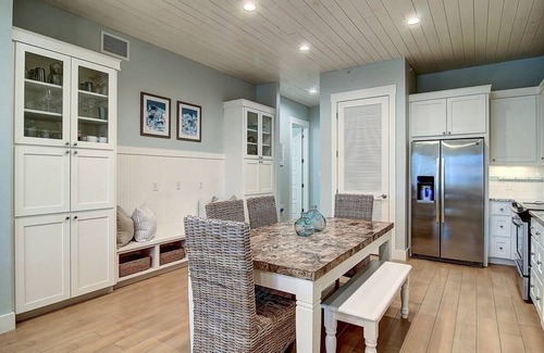 Cinnamon Shore Condominio | Updated Designer Condo w/ Great Cinnamon Shore Style & Amenities