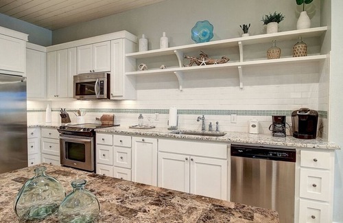 Cinnamon Shore Condominio | Updated Designer Condo w/ Great Cinnamon Shore Style & Amenities