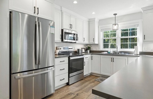 Sturgeon Bay Casa | Updated Door County Lake House | Sunsets, Fire Pit, Family-Friendly