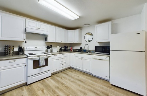 West Juneau Casa | Updated Douglas Apartment, Near Downtown and Skiing