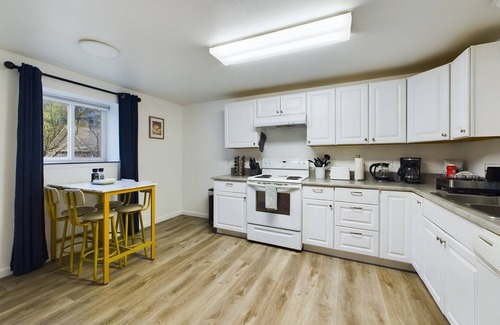 West Juneau Casa | Updated Douglas Apartment, Near Downtown and Skiing