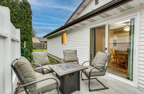 Enumclaw Casa | Updated Duplex Home Less Than 1 Mi to Downtown Enumclaw!