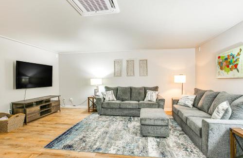 Enumclaw Casa | Updated Duplex Home Less Than 1 Mi to Downtown Enumclaw!