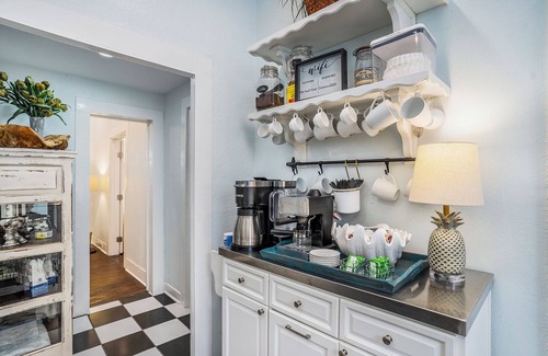 Galveston Cabaña | Updated Historic Home Walk to Beach- Pet Friendly!