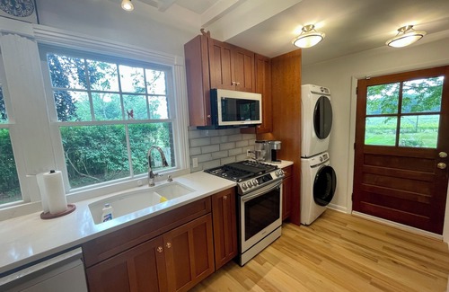 Southold Casa | Updated Historic shingle-style 1902 4-bedroom Beach House on Southold Bay!