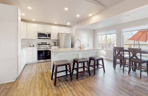 Dandridge Casa | Updated home w/ free attraction tickets, private dock, deck, & amazing lake view