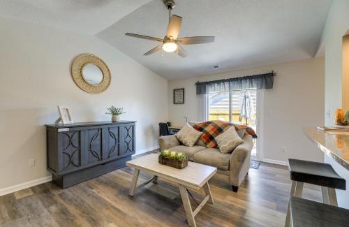 Hubert Casa | Updated Hubert Vacation Rental 5 Mi to Beaches!