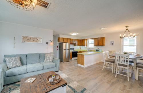 Kitty Hawk Casa | Updated Kitty Hawk Semi-Oceanfront with Ocean Views