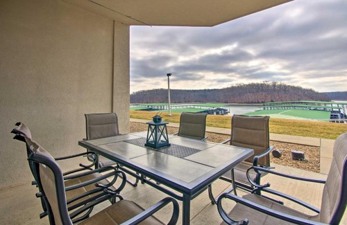 Osage Beach Apartamento | Updated Lakefront Condo and Patio and Pool Access
