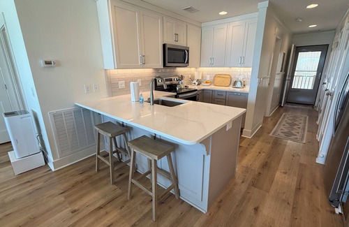Fort Bay Condominio | Updated Latitude 29 #34 Beachfront w/Pool, Hot Tub & Grills! Free Golf & Tix!