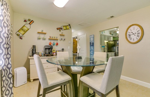 Eisenhower Casa | Casa Lehigh Acres actualizada con porche filtrada!