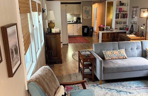 Three Lakes Cabaña | Updated/Modern Cabin on the World Famous Three Lakes Chain of Lakes!