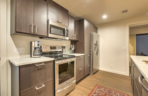 Yacht Harbor Casa | Bungalow Modern Lake Travis actualizado con acceso al lago