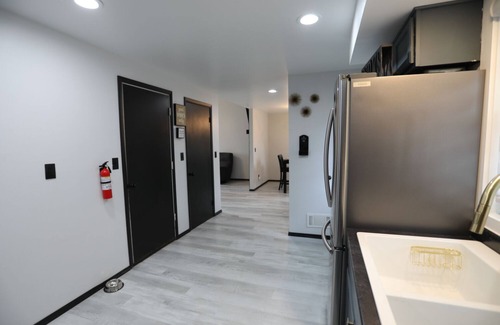 Appleton Casa | Updated Modern Stay