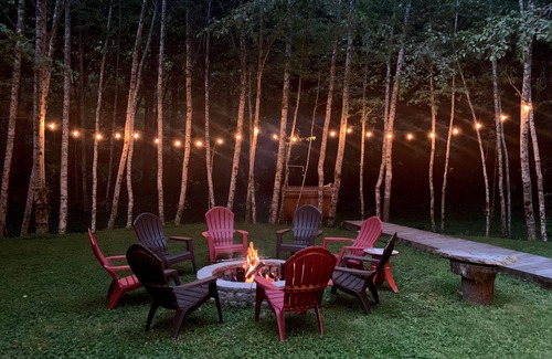 Greenwater Cabina | UPDATED-Peaceful Riverfront Cabin - Hot tub-Greenwater-Crystal Mtn. -Mt.Rainier