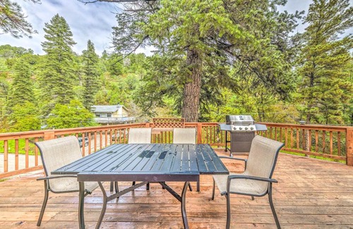 Ruidoso Casa | Updated Ruidoso Cabin with Spacious Deck and View